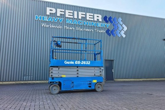 Genie GS2632 Electric, 10m Working Height, Non Marking T GS2632 Electric, 10m Working Height, Non Marking T 2015 2 Scissor...