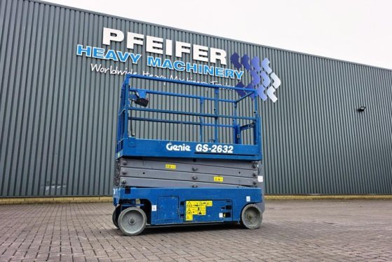 Genie GS2632 Electric, 10m Working Height, 227kg Capacit GS2632 Electric, 10m Working Height, 227kg Capacit 2013 2 Scissor...