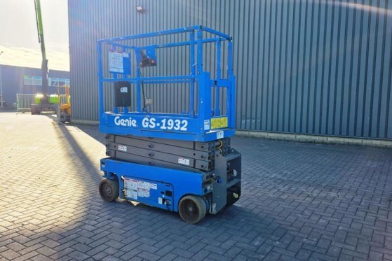 Genie GS1932 Electric, Working Height 7.8 m, 227kg Capac 4842 2010 2 Scissor Lifts