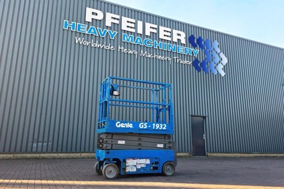 Genie GS1932 Electric, Working Height 7.8 m, 227kg Capac 4842 2010 2 Scissor Lifts