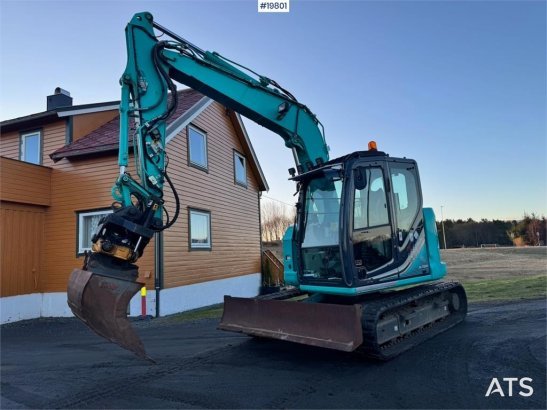 Kobelco SK75SR-3E crawler excavator with rototilt, 4 bucke SK75SR-3E crawler excavator with rototilt, 4 bucke 2018 2 Crawl...
