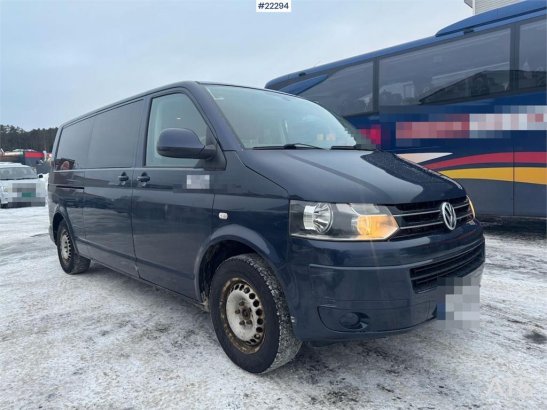Volkswagen Caravelle – 7 seats with wheelchair lift Volkswagen Caravelle – 7 seats with wheelchair lift 2013 2