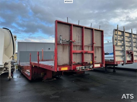 Broshuis 3 AUD-44 lowbed trailer. Broshuis 3 AUD-44 lowbed trailer. 2007 2