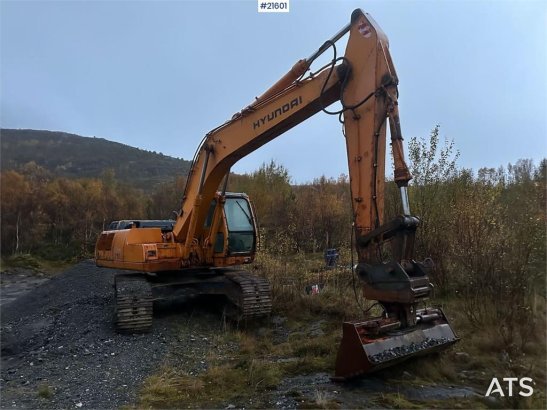Hyundai Robex 210LC- 3H excavator. Replaced tracks 100 hou Robex 210LC- 3H excavator. Replaced tracks 100 hou 1997 2 Crawl...