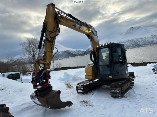 CAT 308D excavator w/ 2 buckets and tiltrotator. Newly 23 2010 2 Crawler Excavators