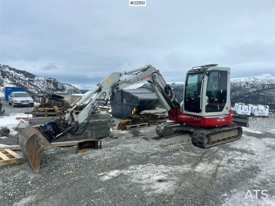 Takeuchi TB153FR excavator w/ 3 buckets and grapple cassett TB153FR excavator w/ 3 buckets and grapple cassett 2017 2