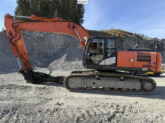 Hitachi ZX290LC-5B excavator with a digging bucket ZX290LC-5B excavator with a digging bucket 2013 2 Crawler Excavators