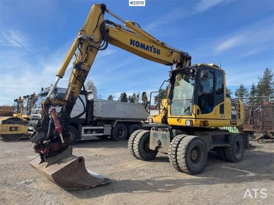 Komatsu PW160-8 Wheel Excavator with tilt and 2 buckets 915 2013 2 Wheeled Excavators
