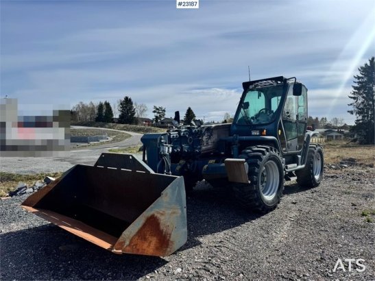 Merlo P40.17 telehandler w/ bucket – pallet forks – jib P40.17 telehandler w/ bucket – pallet forks – jib 2014 2 Wheel Loa...