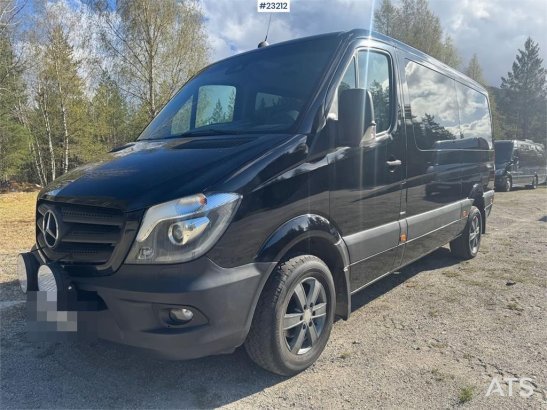 Mercedes-Benz Sprinter Minibus – 11 seats – Two sets of tires Sprinter Minibus – 11 seats – Two sets of tires 2016 2