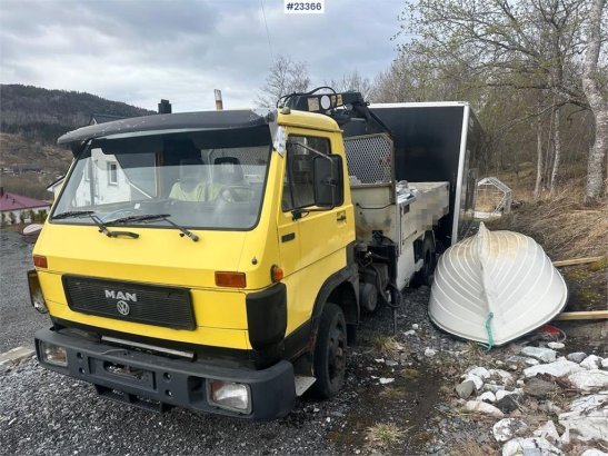 MAN 8.150 crane truck w/ 3-way tipper on the body. WAT 8.150 crane truck w/ 3-way tipper on the body. WAT 1989 2 Crane trucks