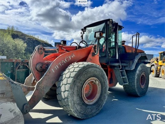 Hitachi ZW310 Wheel Loader w/ Bucket and Pallet Forks – 7, 884 2007 2 Wheel Loaders