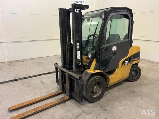 CAT DP30N DP30N 2005 2 Forklift