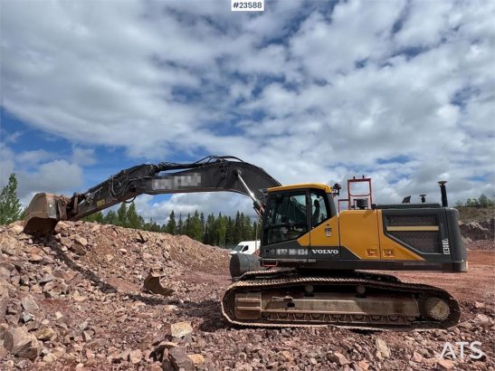 Volvo EC300 Excavator – Engcon Tiltrotator, 2 Buckets an EC300 Excavator – Engcon Tiltrotator, 2 Buckets an 2018 2 Crawler...