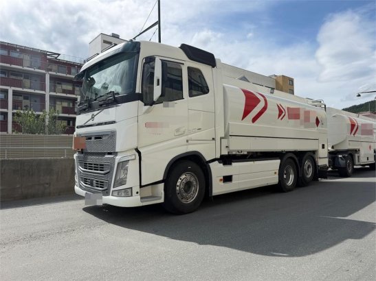 Volvo FH 540 6x2 Tank Truck (4 x 4,500 L Compartments) 3294 2020 2