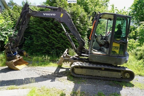Volvo ECR58F with tilt and two buckets. Only 3,035 hours ECR58F with tilt and two buckets. Only 3,035 hours 2021 2