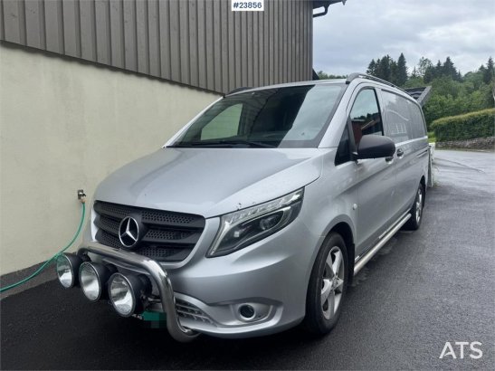 Mercedes-Benz Vito 119 4x4 Van – Two Sets of Tires Vito 119 4x4 Van – Two Sets of Tires 2015 2 Small Vans