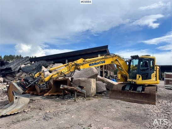 Komatsu PC138US-11 Excavator with Rototilt and Grading Buc PC138US-11 Excavator with Rototilt and Grading Buc 2018 2 Crawl...
