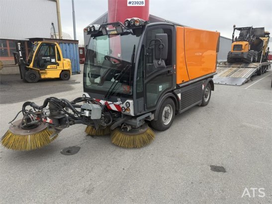 Boschung s3 street sweeper Boschung s3 street sweeper 2019 2