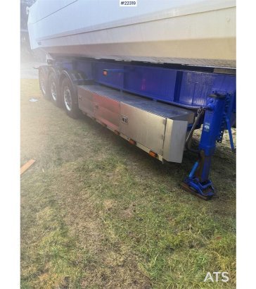 Maur tipper semi-trailer – approved until 11.2026 Maur tipper semi-trailer – approved until 11.2026 2007 2