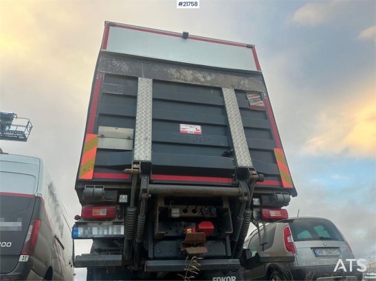Volvo FM450 box truck 6x2 w/ full side opening, 2 zone u FM450 box truck 6x2 w/ full side opening, 2 zone u 2016 2