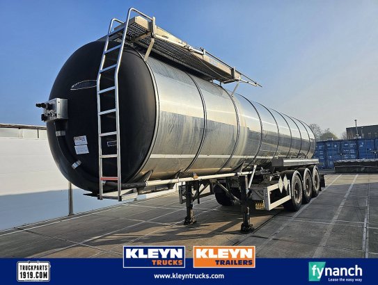 FELDBINDER TSA 30.3-1 bitumen 30.000 liter Feldbinder TSA 30.3-1 BITUMEN 30.000 LITER 2005 2 Tanker semi trailers