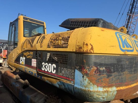 CAT 330 CL FOR PARTS 42 2004 2 Crawler Excavators