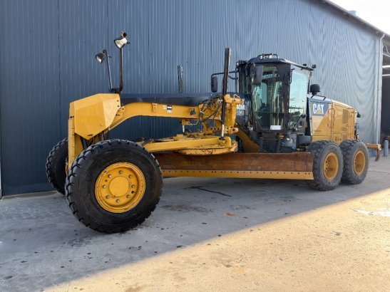 CAT 140M3 AWD 140M3 AWD 2016 2 Motor graders