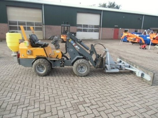 Combi en zoutstrooier COMBI en zoutstrooier 1