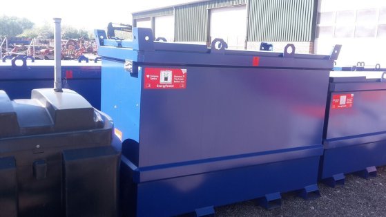 3000 liter high cube IBC tank 3000 liter high cube IBC tank 2018 1