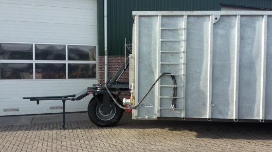 Mestcontainer met neuswiel Mestcontainer met neuswiel 1