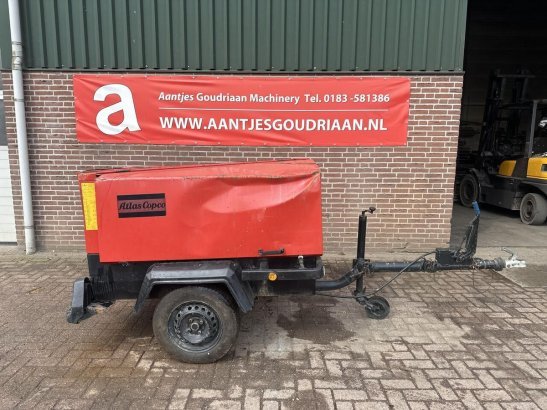 Atlas Copco Lucht compressor - Gebruikt Lucht compressor - Gebruikt 1981 2 Compressors