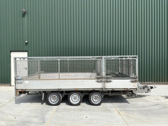 3 asser tridem kipper - Gebruikt 3 asser tridem kipper - Gebruikt 2007 2 Dump trailers