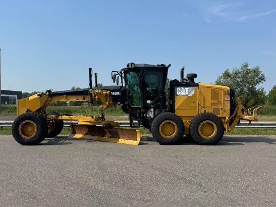 Caterpillar 140M3 140M3 2015 2 Motor graders